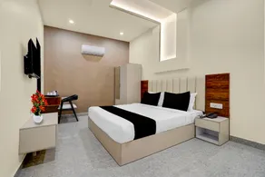 Super Townhouse Subharti University Meerut Formerly Hotel Celebration - Image 2
