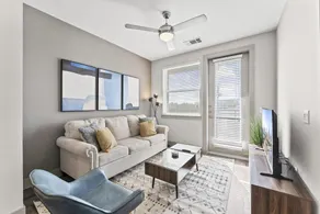 Cozy 2-bedroom apartment in lovely Austin - Image 4