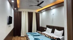 Raj home stay chail - Image 2