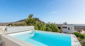 MEDANO4YOU Lava Azul Beach House - Image 4