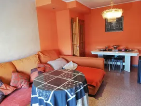 Apartamento con encanto y comodidad - Image 4