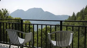 Forest Edge Resort - Image 4