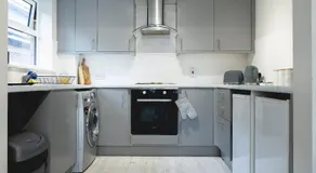 Sunderland City Centre Cosy 2 Bed Apartment - Image 2
