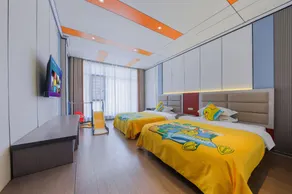 Huangguoshu Grand View Lanqi Cascade Sanctuary Smart Cinema Hotel - Image 2