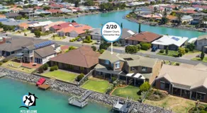 Beautiful Lake Views with Pontoon - Image 4