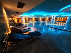 Chongqing Oriental Hotel - Image 5