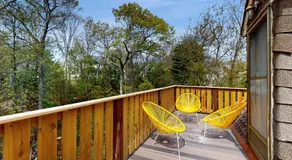 3 Mi to Franklin Park Zoo! Bright Residential Stay - Image 4