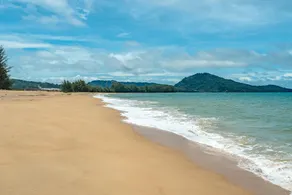 Splash Beach Resort Phuket, Family-Friendly Beachfront Resort - Image 3