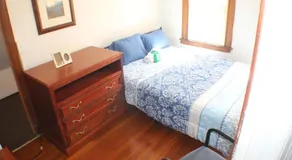 Budget Cozy Home - Image 2