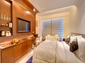 The Hotel Hindusthan International - Image 3