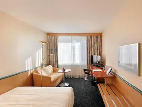 The Guests House - Image 2