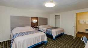 Budget Inn Columbus - Image 2