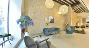 MyFlats Luxury Downtown - Image 4