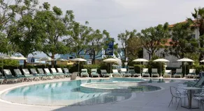 Blu Suite Resort - Image 5