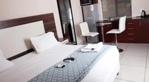 Eagle Nest Luxury Accommodation - Image 2