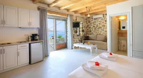 Molos Apartments - Image 5