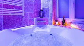 "glamappartspa" Chalet Cosy, Chill & Parking - Image 4