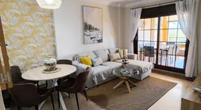 APARTAMENTO URBANIZACION DE LUJO EN PRIMERA LINEA DE PLAYA ISLA CANELA - Image 2
