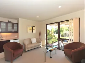 Accent House Luxury Boutique Bed & Breakfast - Image 2