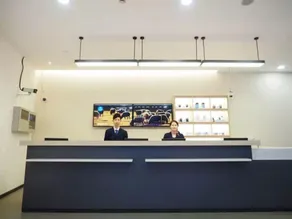 Hanting Hotel Shanghai People's Square Dagu Road - Image 4