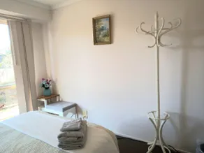 Floral Youth House (room6) - Image 4