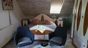 T.H.NY Village Inn Cottage - Image 2