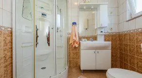 Pelivan Apartments - Image 2