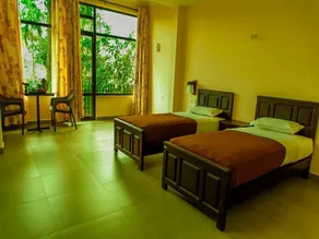 Green Peace Holiday Home - Image 2