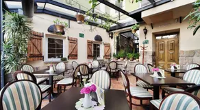 Dark Pub Hotelik - Image 3