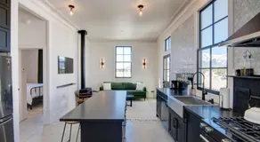 South Main Residences by Surf Hotel - Image 2