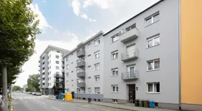 Modern studio near City Center - Image 4