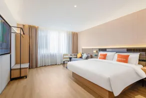 Home Inn Plus - Xiangshan Wanda Plaza - Image 4