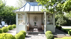 Green Cottage - Image 2