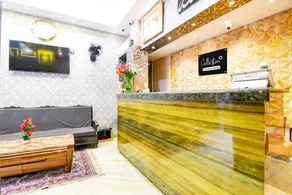 Collection O Sealdah Formerly Hamza International - Image 4