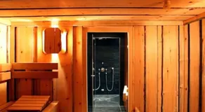 Artsy Luxurious Ski-In-Out-Chalet - Image 4