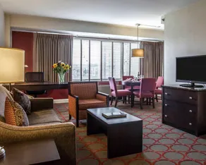 The Virginian Suites an Ascend Collection Hotel - Image 3