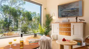 Studio 216 - Oceanview Studio with Bath, Romantic Bruny Escape - Image 2