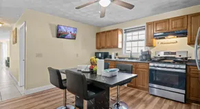 The Public Street Residence - Image 4