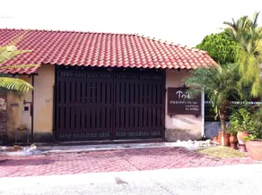 TNT Novelty Vacation House - Image 3