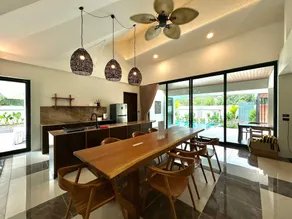 Brown Cotton Villa Khanom - Image 3