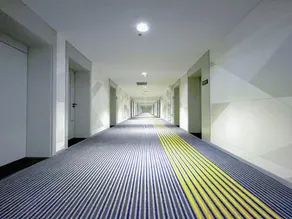 7Days Inn Yulin Guangji building - Image 4