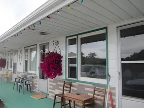The White Horse Motel - Image 4