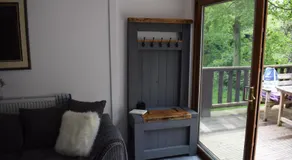 Scarlett Cabin Glan Gwna - Image 4