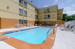 Merriam Park Inn - Image 3