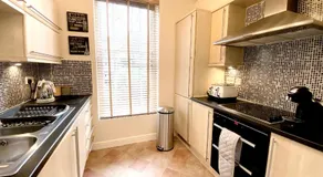 Fabulous 2 bed Historic Ground floor apartment Belper with free car parking next to property - Image 2