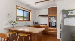 Charming Cape Wooli Home - Image 5