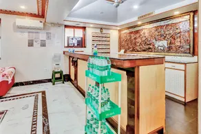 Collection O SRK Diamond Inn - Image 5