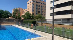 Logroño: Piso con Garaje y Piscina. - Image 4