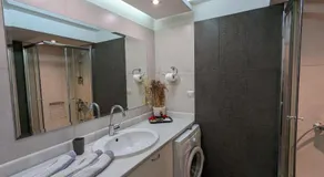 HELEN'S ROOMS - Image 2