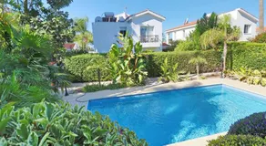 Palm Haven Coral Bay | Private Pool Bungalow - Image 3